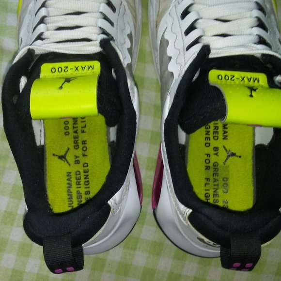 Air Jordan Air Max 200 "Vibrant CD6105-102 good condition - Picture 10 of 13